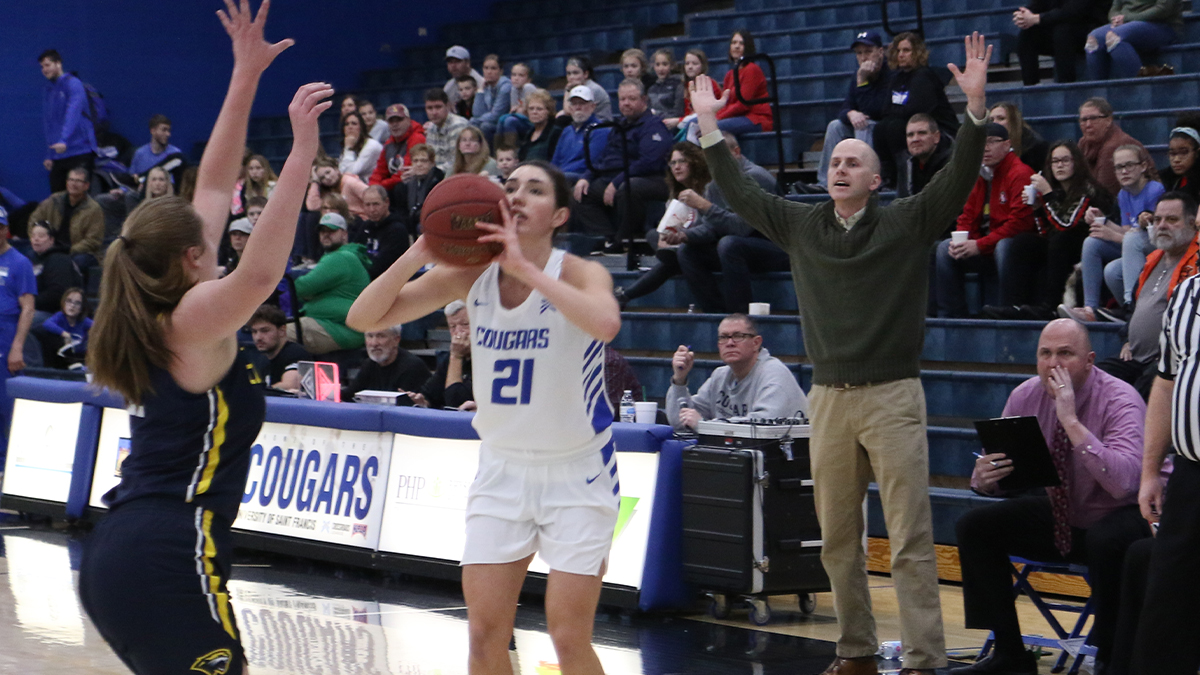 Lady Cougars Rebound Against Maple Leafs to Pull Back to .500 in Conference