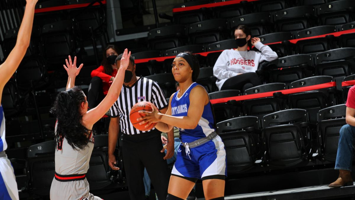 Lady Cougars Fall to Taylor Trojans in Regular Season Finale