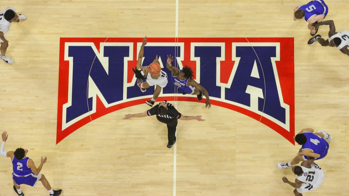 Men's Basketball Announces Summer Camps for 2021