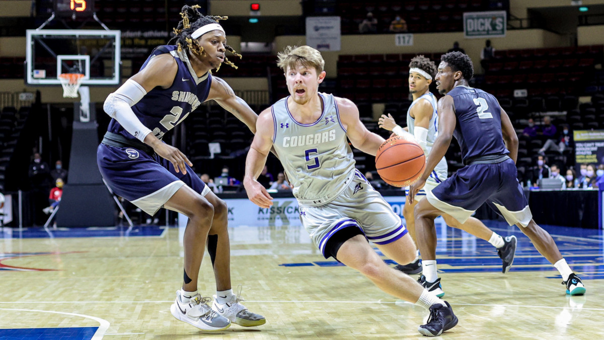 No. 24 Cougars Fall in NAIA Semi's to No. 6 Shawnee State Bears