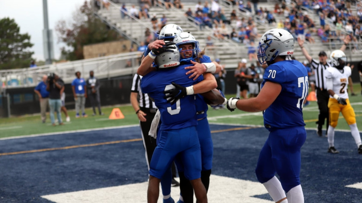 Cougars Rebound with Dominating 68-0 Performance Over Madonna to Celebrate Homecoming