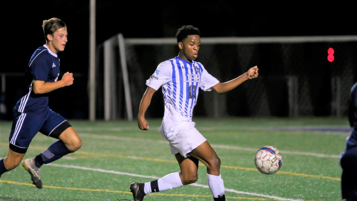 Freshman Goalie Gonzalez Steps Up Despite the Cougars 1-0 Loss