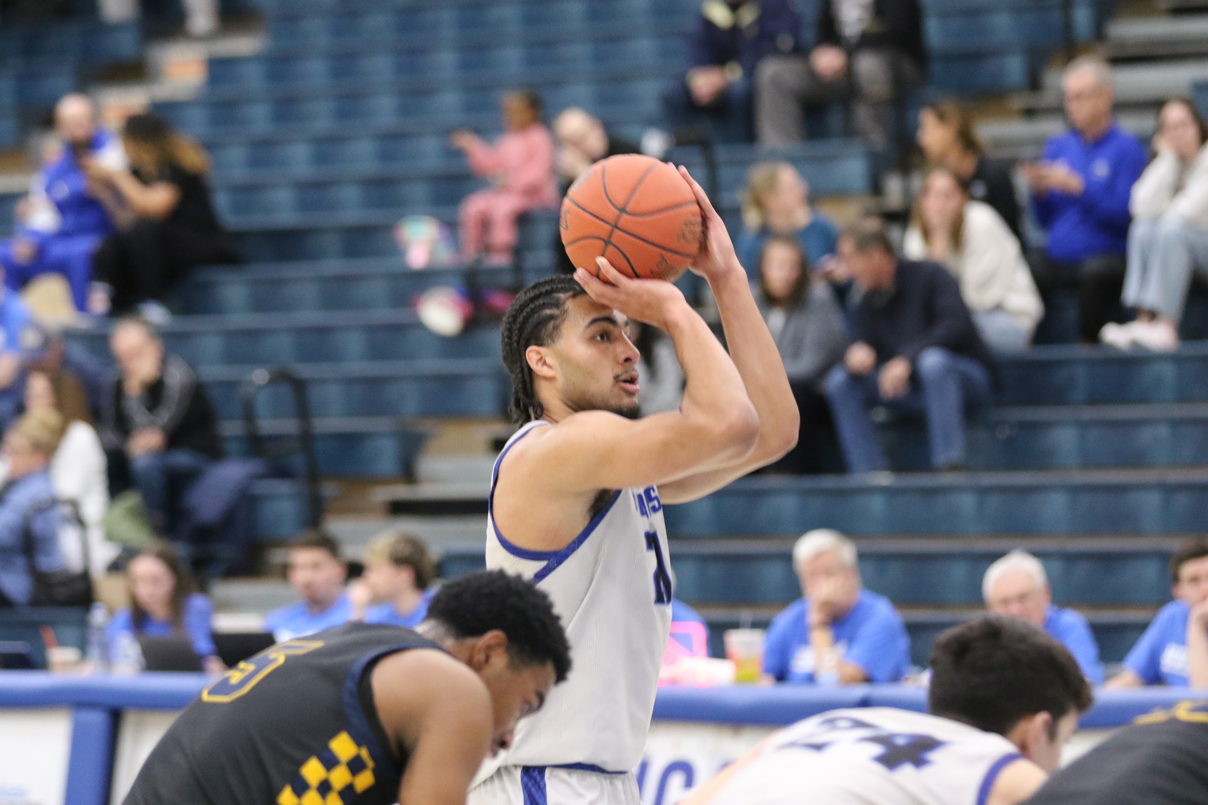 SF Men's Basketball Sweeps Marian in Regular Season Play