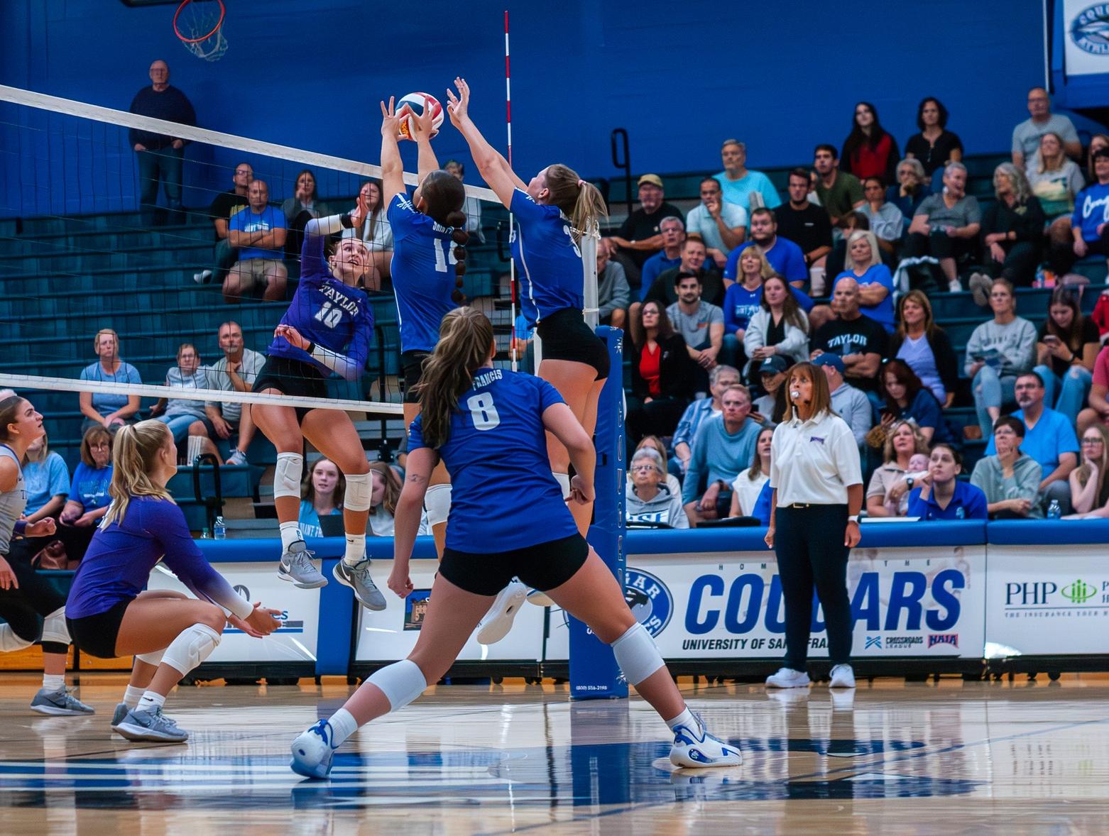 Cougars Fall in Straight Sets to Pilots